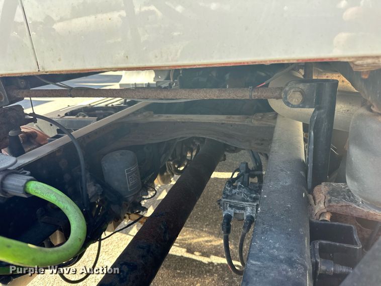 image for item LR9514 2014 Mack CXU613 semi truck