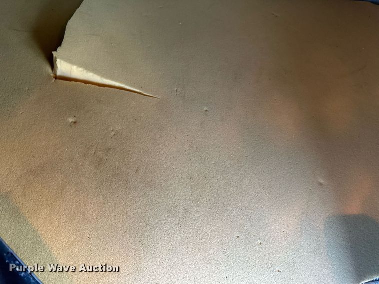 image for item LR9514 2014 Mack CXU613 semi truck