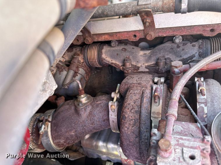 image for item LR9514 2014 Mack CXU613 semi truck