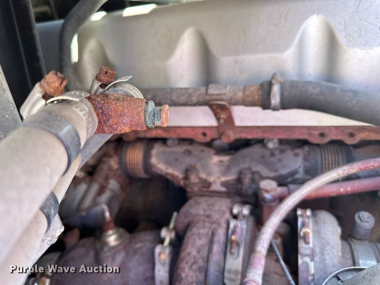 image for item LR9514 2014 Mack CXU613 semi truck