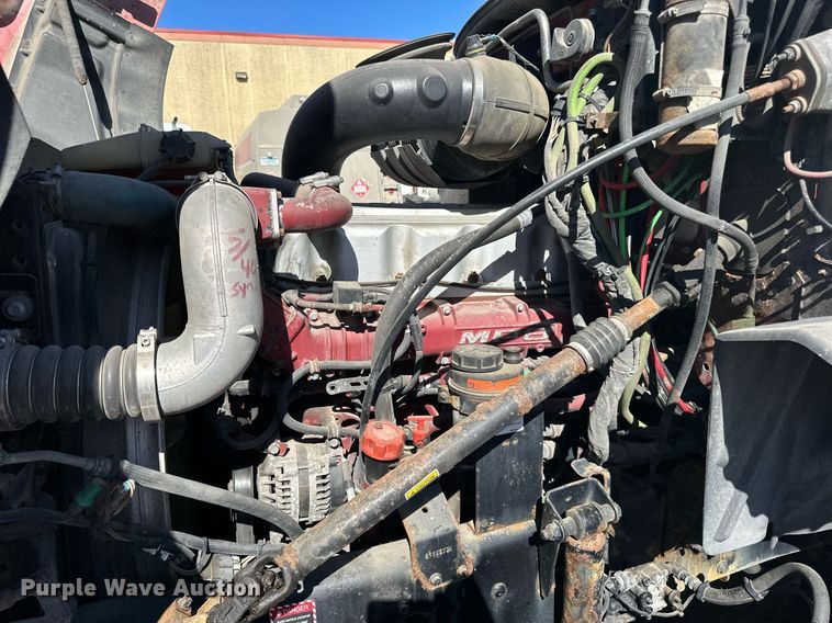 image for item LR9514 2014 Mack CXU613 semi truck