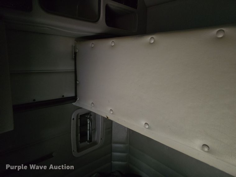 image for item LW9961 (2) 60