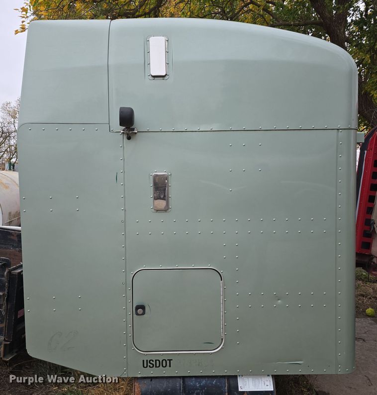 image for item LW9961 (2) 60