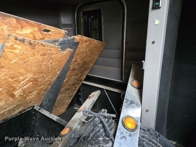 image for item LW9961 (2) 60