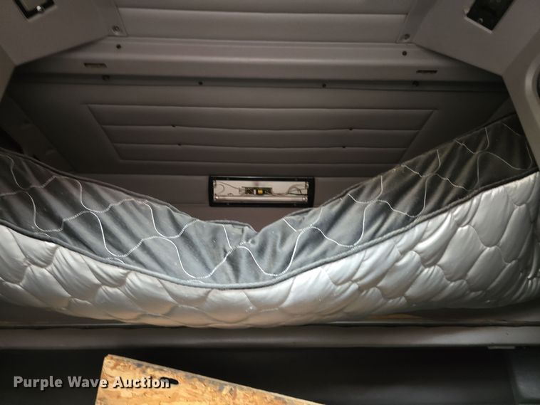 image for item LW9961 (2) 60