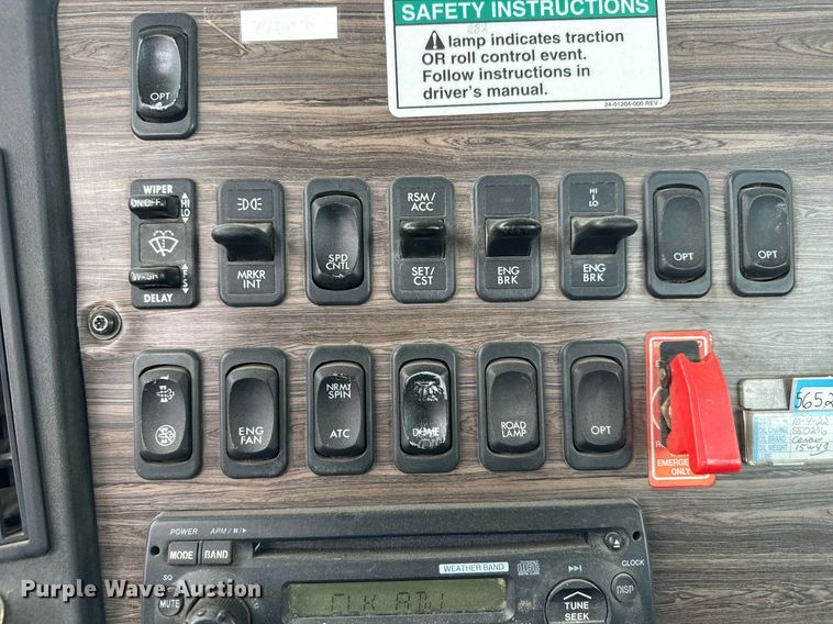 image for item MS9881 2013 Freightliner  Coronado SD 122 semi truck