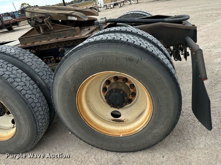 image for item MS9881 2013 Freightliner  Coronado SD 122 semi truck