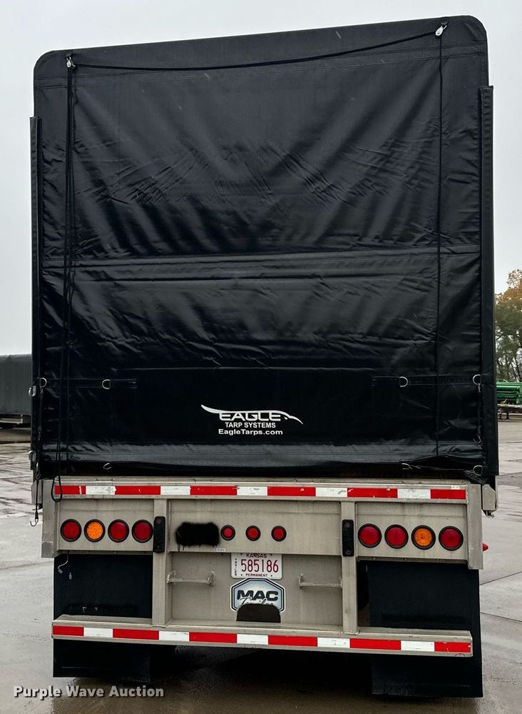 image for item MS9919 2014 Mac flatbed trailer