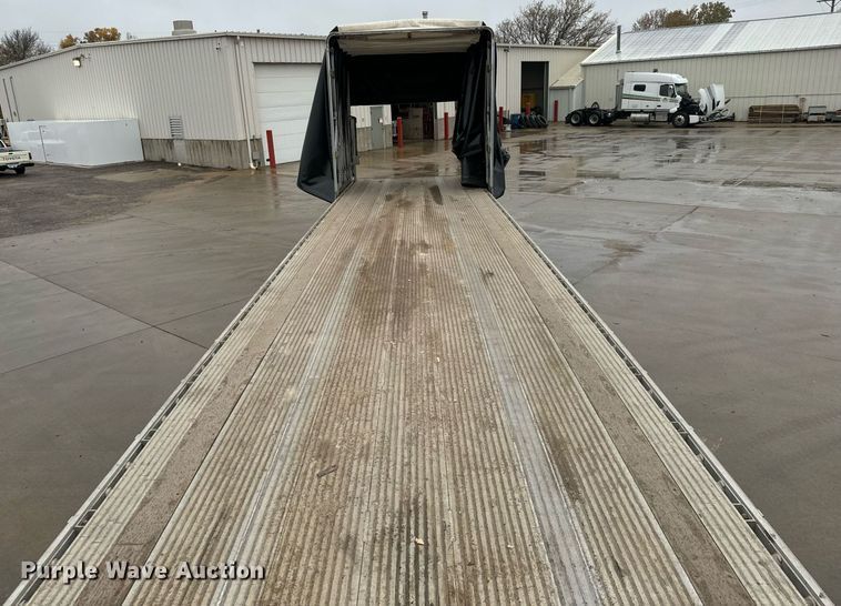 image for item MS9919 2014 Mac flatbed trailer