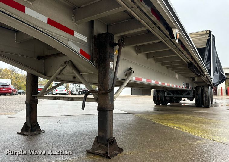 image for item MS9919 2014 Mac flatbed trailer