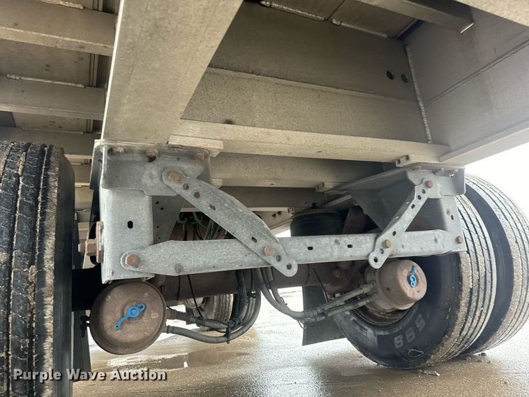 image for item MS9919 2014 Mac flatbed trailer