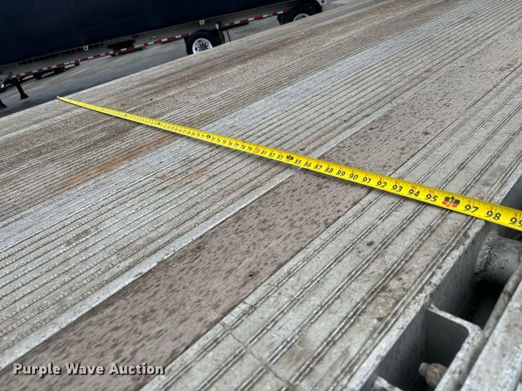 image for item MS9919 2014 Mac flatbed trailer