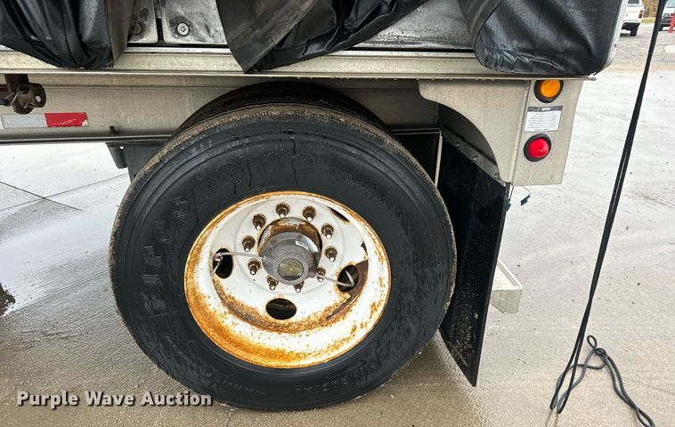 image for item MS9919 2014 Mac flatbed trailer