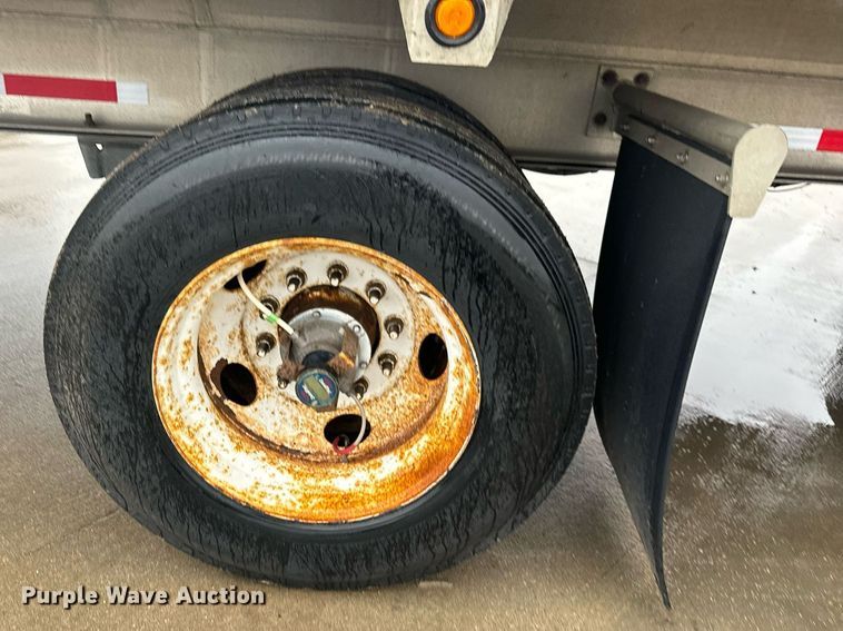 image for item MS9919 2014 Mac flatbed trailer