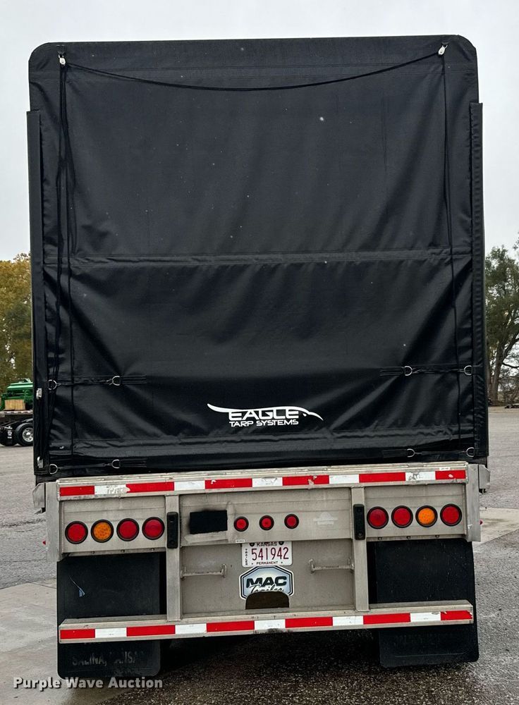 image for item MS9921 2014 Mac flatbed trailer