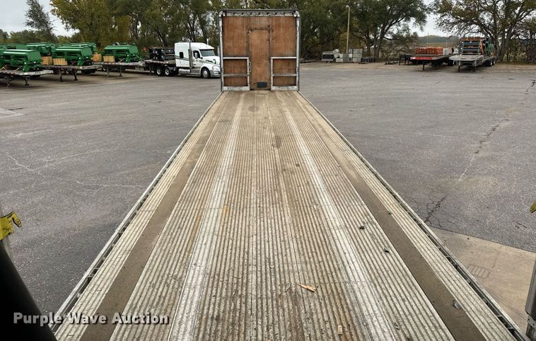 image for item MS9921 2014 Mac flatbed trailer