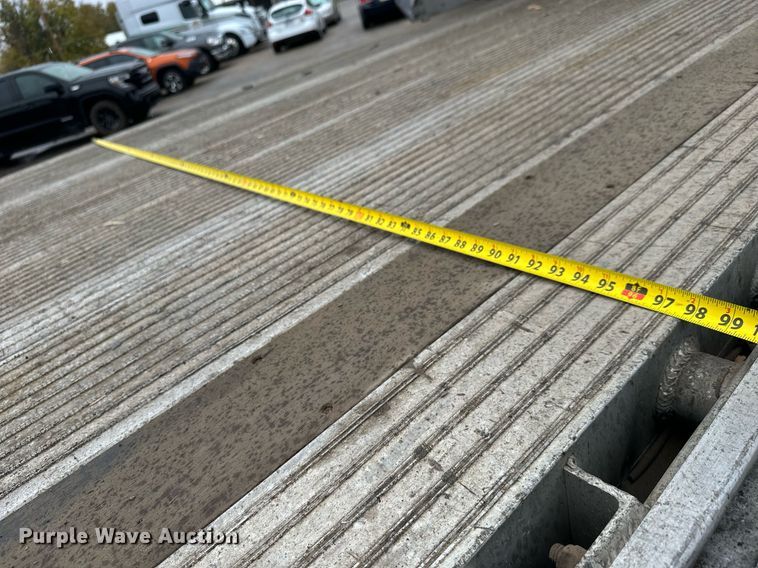 image for item MS9921 2014 Mac flatbed trailer