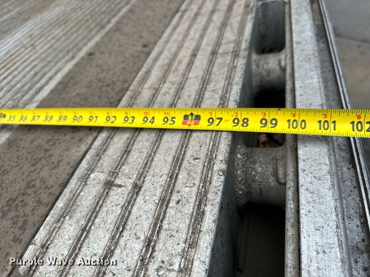 image for item MS9921 2014 Mac flatbed trailer