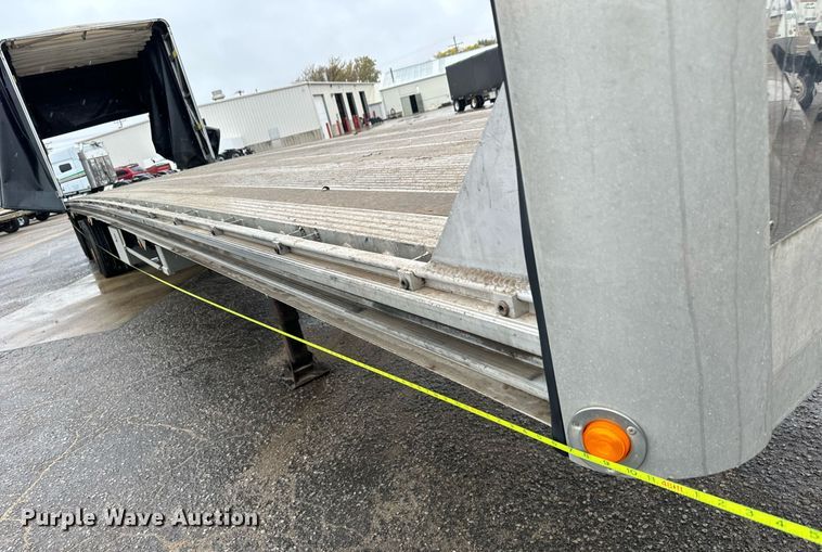 image for item MS9921 2014 Mac flatbed trailer
