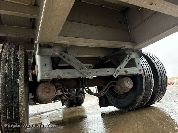 image for item MS9921 2014 Mac flatbed trailer