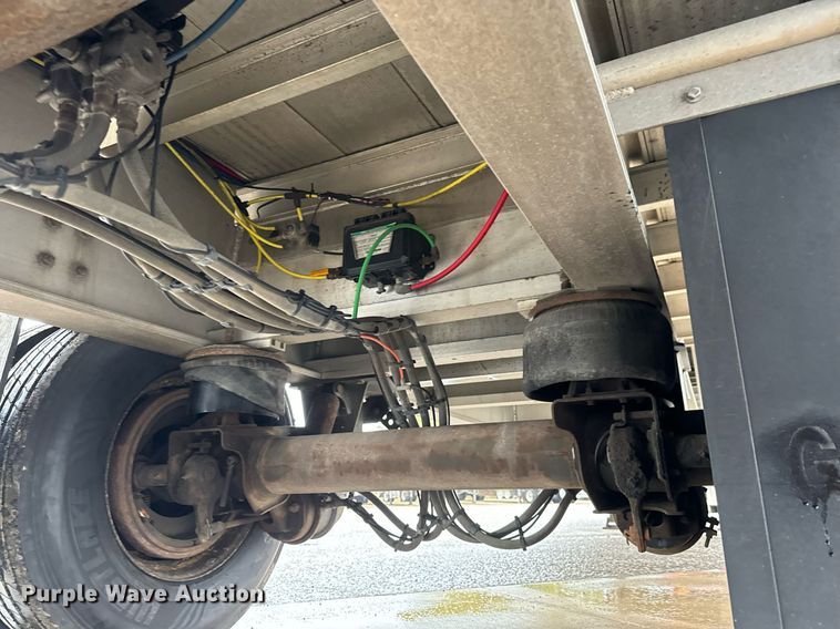 image for item MS9921 2014 Mac flatbed trailer