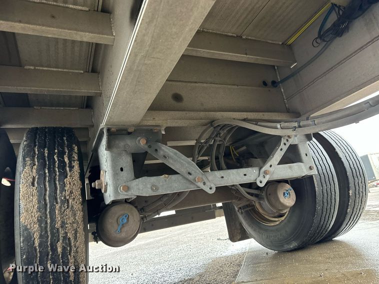 image for item MS9921 2014 Mac flatbed trailer