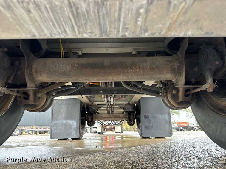 image for item MS9921 2014 Mac flatbed trailer