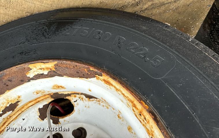 image for item MS9921 2014 Mac flatbed trailer