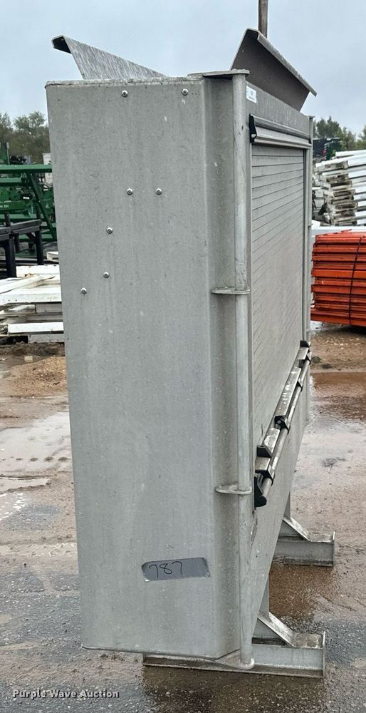 image for item MS9937 Iconic headache rack