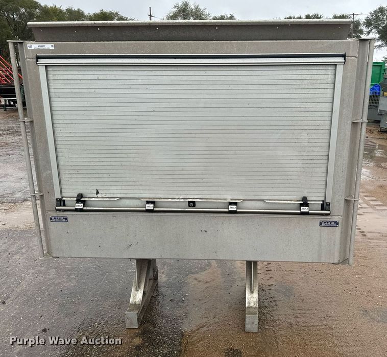 image for item MS9937 Iconic headache rack