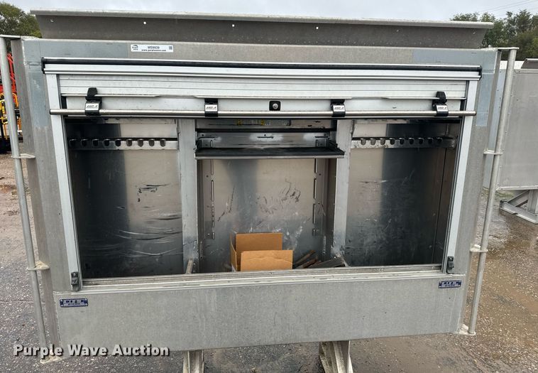 image for item MS9939 Iconic headache rack