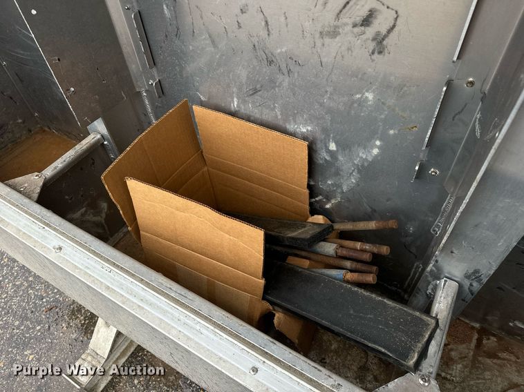 image for item MS9939 Iconic headache rack