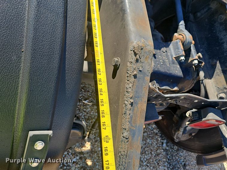 image for item NX9175 2000 Mack CH613 semi truck