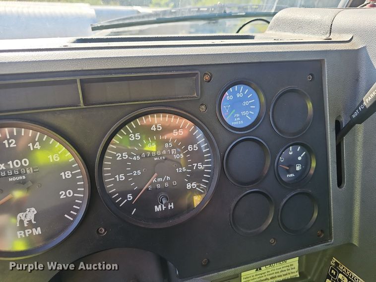 image for item NX9175 2000 Mack CH613 semi truck