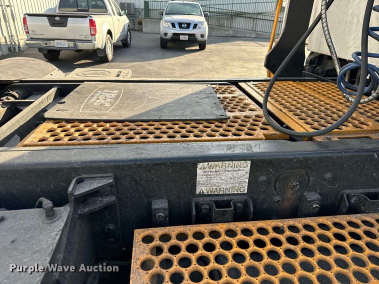 image for item OG9709 2016 Kalmar Ottawa T2 yard truck