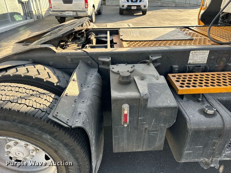 image for item OG9709 2016 Kalmar Ottawa T2 yard truck