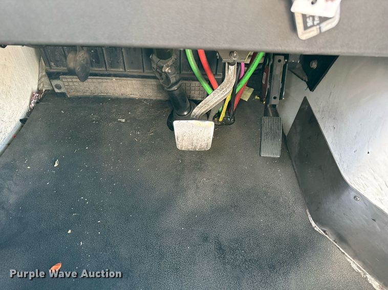 image for item OG9709 2016 Kalmar Ottawa T2 yard truck