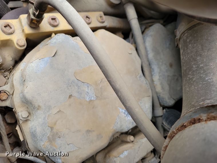 image for item OH9318 2003 International  8100 truck cab and chassis