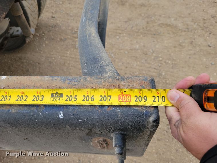 image for item OH9319 1993 International 9400 truck cab and chassis