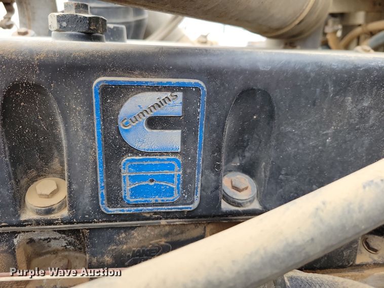 image for item OH9319 1993 International 9400 truck cab and chassis