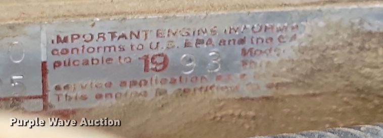 image for item OH9319 1993 International 9400 truck cab and chassis