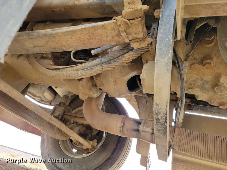 image for item OH9320 1994 Peterbilt 377 truck cab and chassis