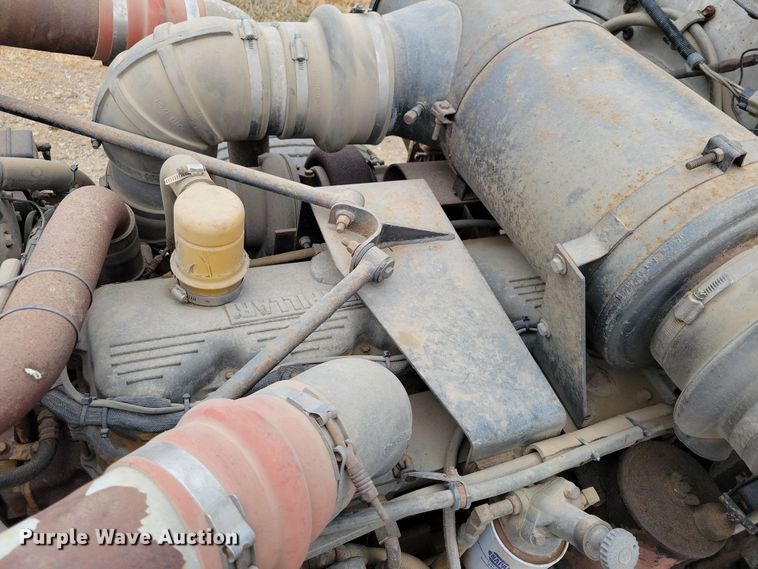 image for item OH9320 1994 Peterbilt 377 truck cab and chassis