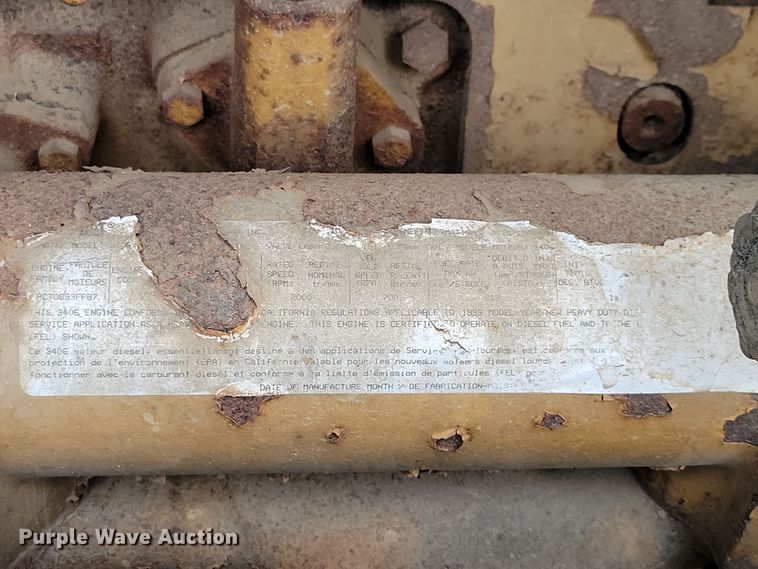 image for item OH9320 1994 Peterbilt 377 truck cab and chassis