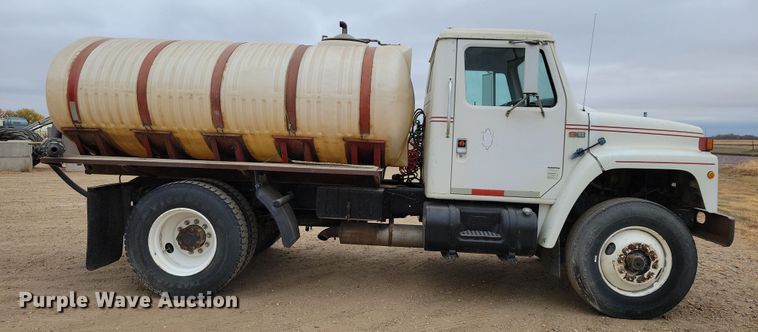 image for item OH9321 1988 International  1955 tank truck
