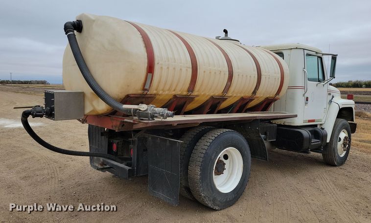 image for item OH9321 1988 International  1955 tank truck