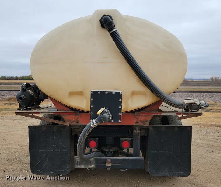 image for item OH9321 1988 International  1955 tank truck