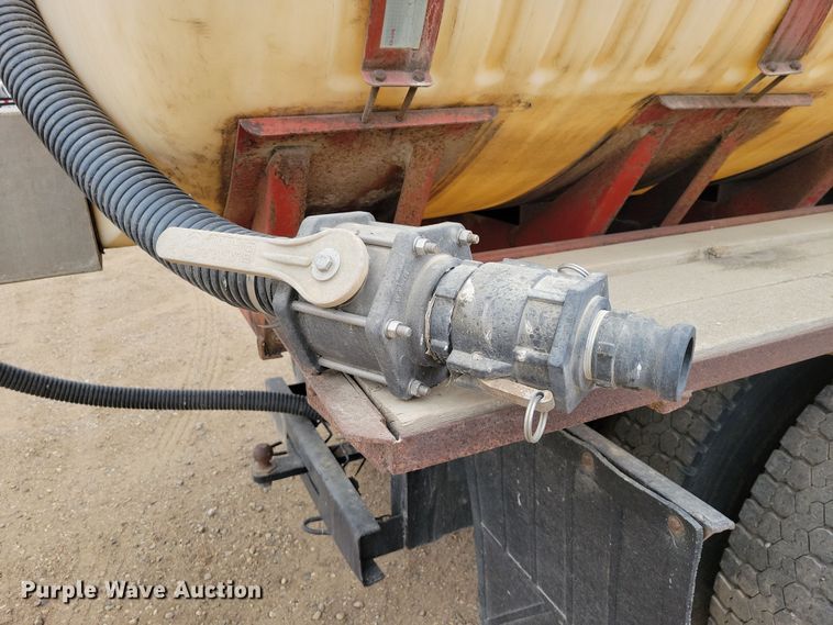 image for item OH9321 1988 International  1955 tank truck