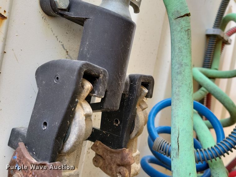 image for item OH9321 1988 International  1955 tank truck