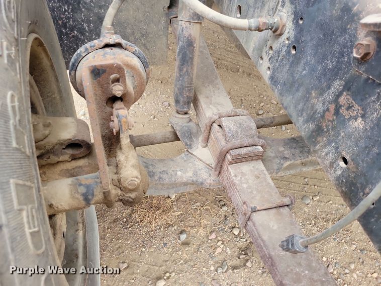 image for item OH9321 1988 International  1955 tank truck